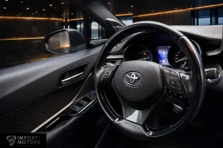 2017 Toyota C-HR Hybrid — 4