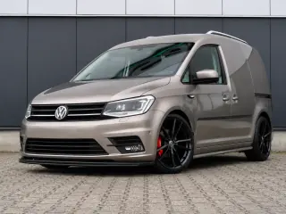 2017 Volkswagen Caddy 2.0 TDI DSG Sport Edition — 1