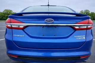 2018 Ford Fusion Titanium Hybrid — 8