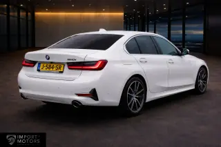 2019 BMW Seria 3 320i High Executive — 3