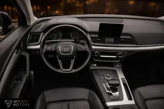 2020 Audi Q5 50 TFSI e quattro Plug-in Hybrid — 2