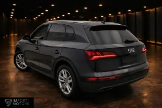 2020 Audi Q5 50 TFSI e quattro Plug-in Hybrid — 7