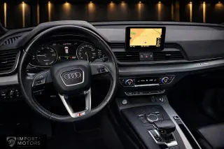 2020 Audi Q5 55 TFSI e quattro S line — 2