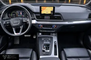 2020 Audi Q5 55 TFSI e quattro S line — 4