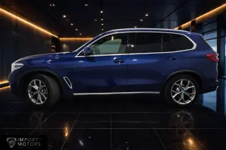 2020 BMW X5 xDrive45e Plug-In Hybrid — 2