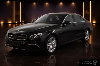 2020 Mercedes-Benz E300de Avantgarde — 1