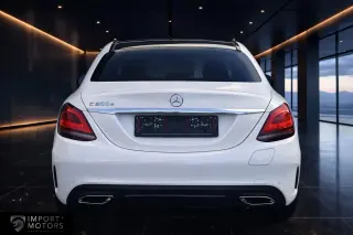 2021 Mercedes-Benz C 300e AMG Line — 4