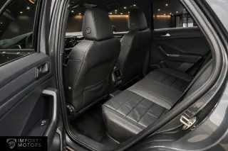 2021 Volkswagen T-Roc R 4Motion — 5