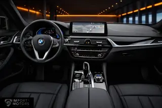 2022 BMW 530e xDrive — 3