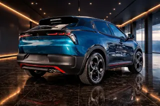 2025 Alfa Romeo Junior Ibrida Speciale — 4