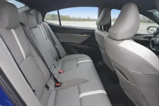 2025 Toyota Camry SE Hybrid — 4