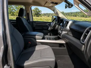 2019 Dodge RAM 1500 Crew Cab 5.7 HEMI — 5