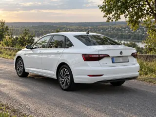 2021 Volkswagen Jetta SEL 1.4 TSI — 2