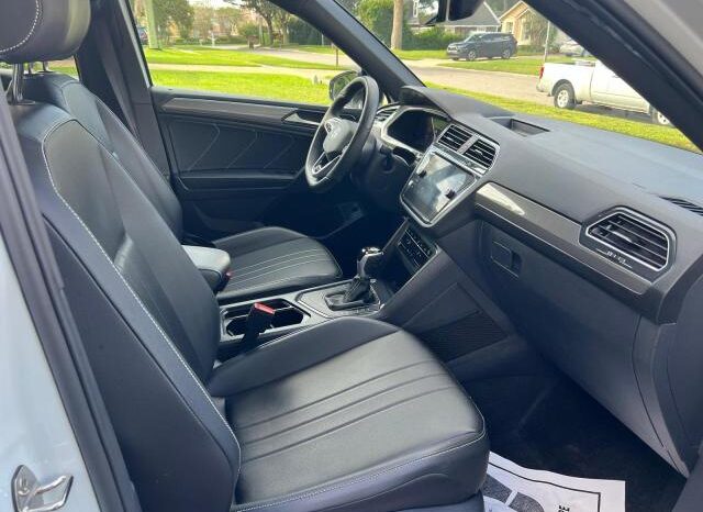 2024 VOLKSWAGEN TIGUAN SE R-LINE full
