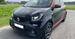 Smart Forfour EQ Drive Elektro JBL Sound