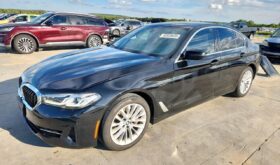 2022 BMW 530i