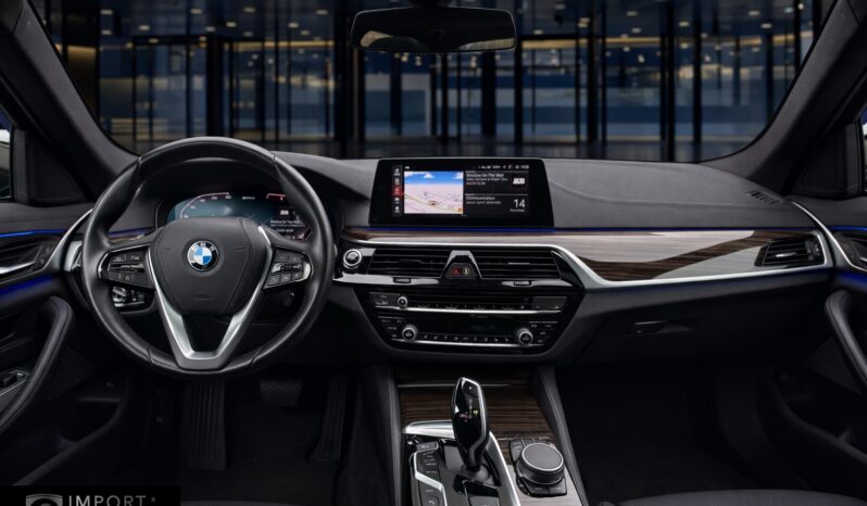 2020 BMW 530e Luxury Line încărcat