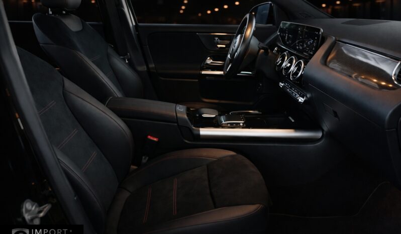 2021 Mercedes-Benz GLA 200d AMG full