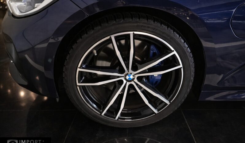 2020 BMW 330e Plug-In Hybrid M-Sport full