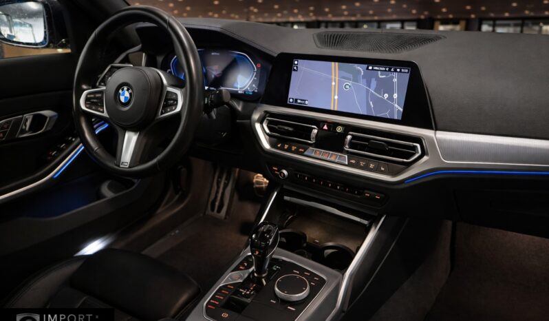 2020 BMW 330e Plug-In Hybrid M-Sport full