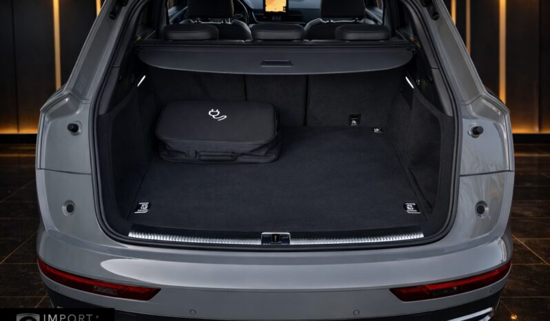 2020 Audi Q5 55 TFSI e quattro S line încărcat