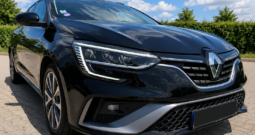 2022 Renault Megane Grandtour E-Tech RS Line